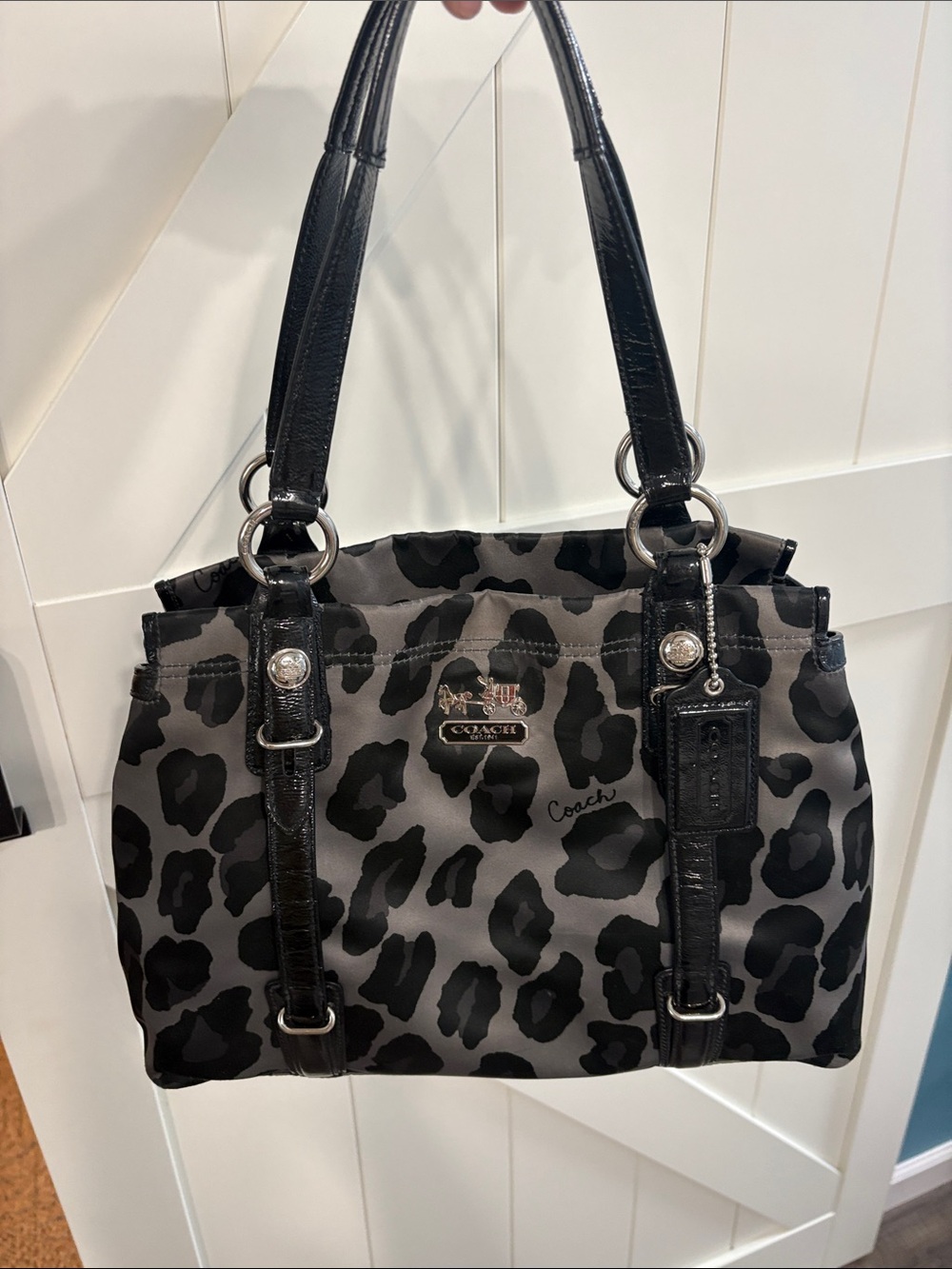 Pre Loved  Y2K Coach Black and Gray Leopard Print Shoulder Bag
